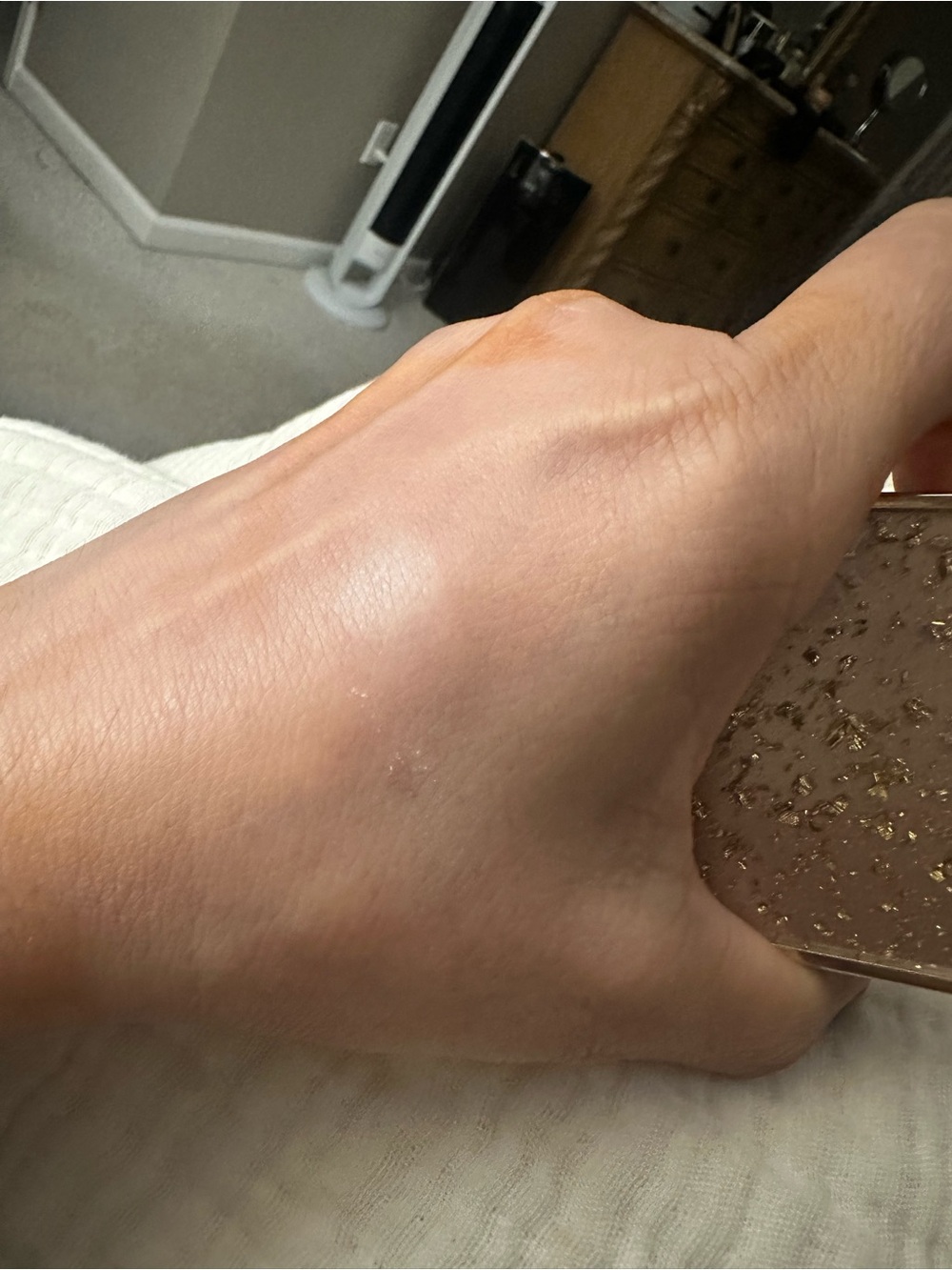 Chantecaille Gold Leaf Compact - Picture 7 of 8